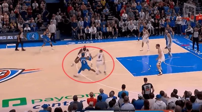 亚历山大连续得分20+场次达128场 创历史纪录