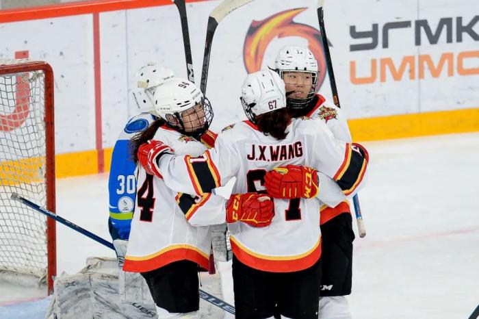 深圳昆仑鸿星女冰队联赛战绩提升 备战世锦赛蓄