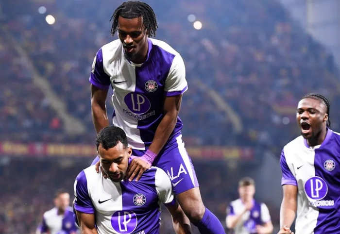 朗斯主场上演惊天逆转3-2绝杀图卢兹